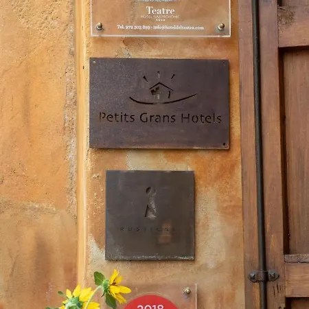 Del Teatre - Adults Only מלון 4*