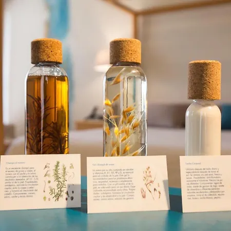 Del Teatre - Adults Only מלון Regencós