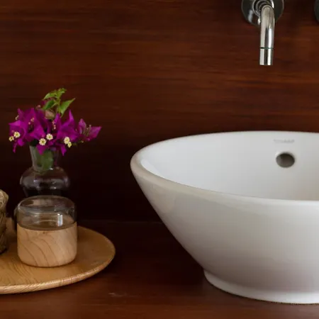 Del Teatre - Adults Only