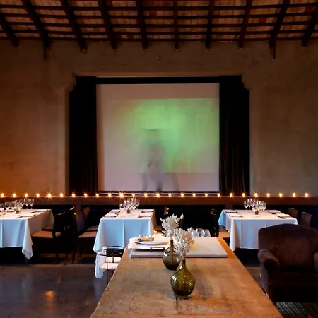 Del Teatre - Adults Only Regencos