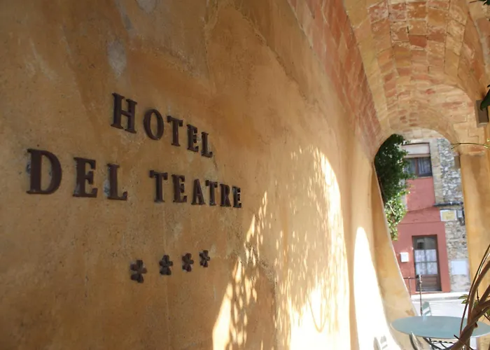 Del Teatre - Adults Only Regencós